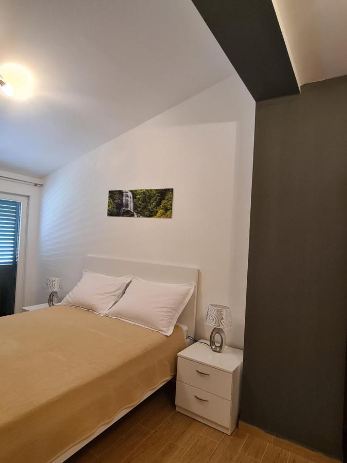 Camp Krka Hotel Lozovac Ngoại thất bức ảnh