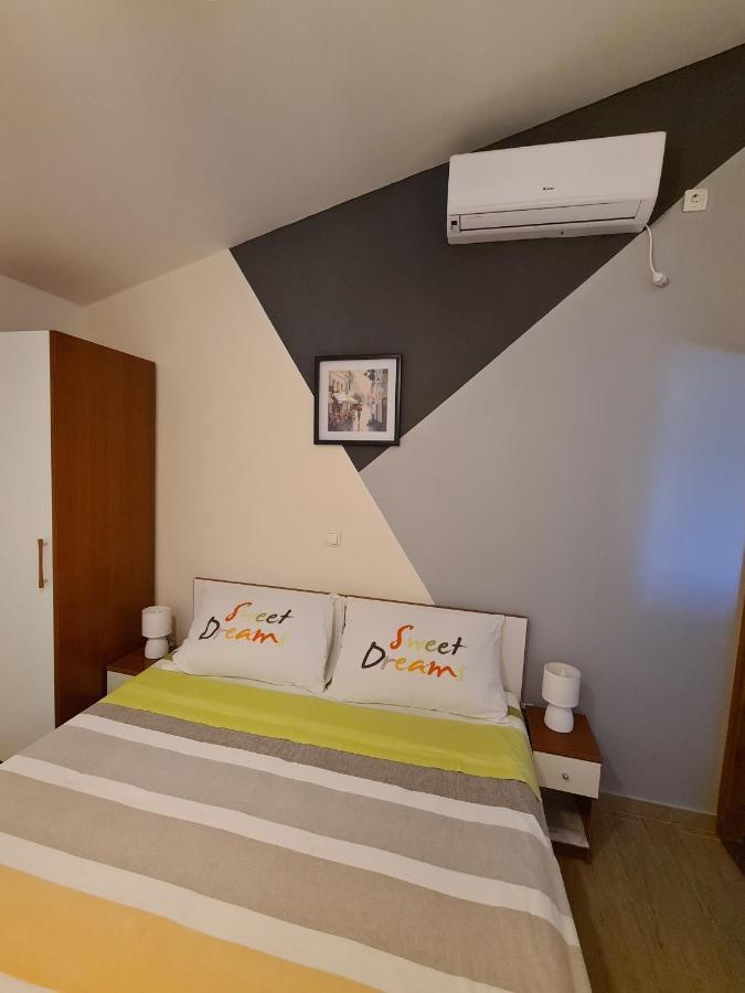 Camp Krka Hotel Lozovac Ngoại thất bức ảnh