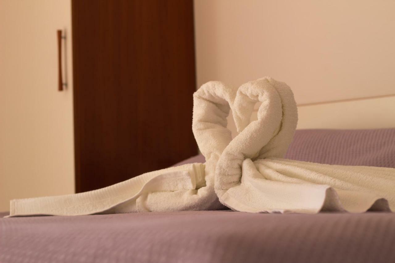 Camp Krka Hotel Lozovac Ngoại thất bức ảnh